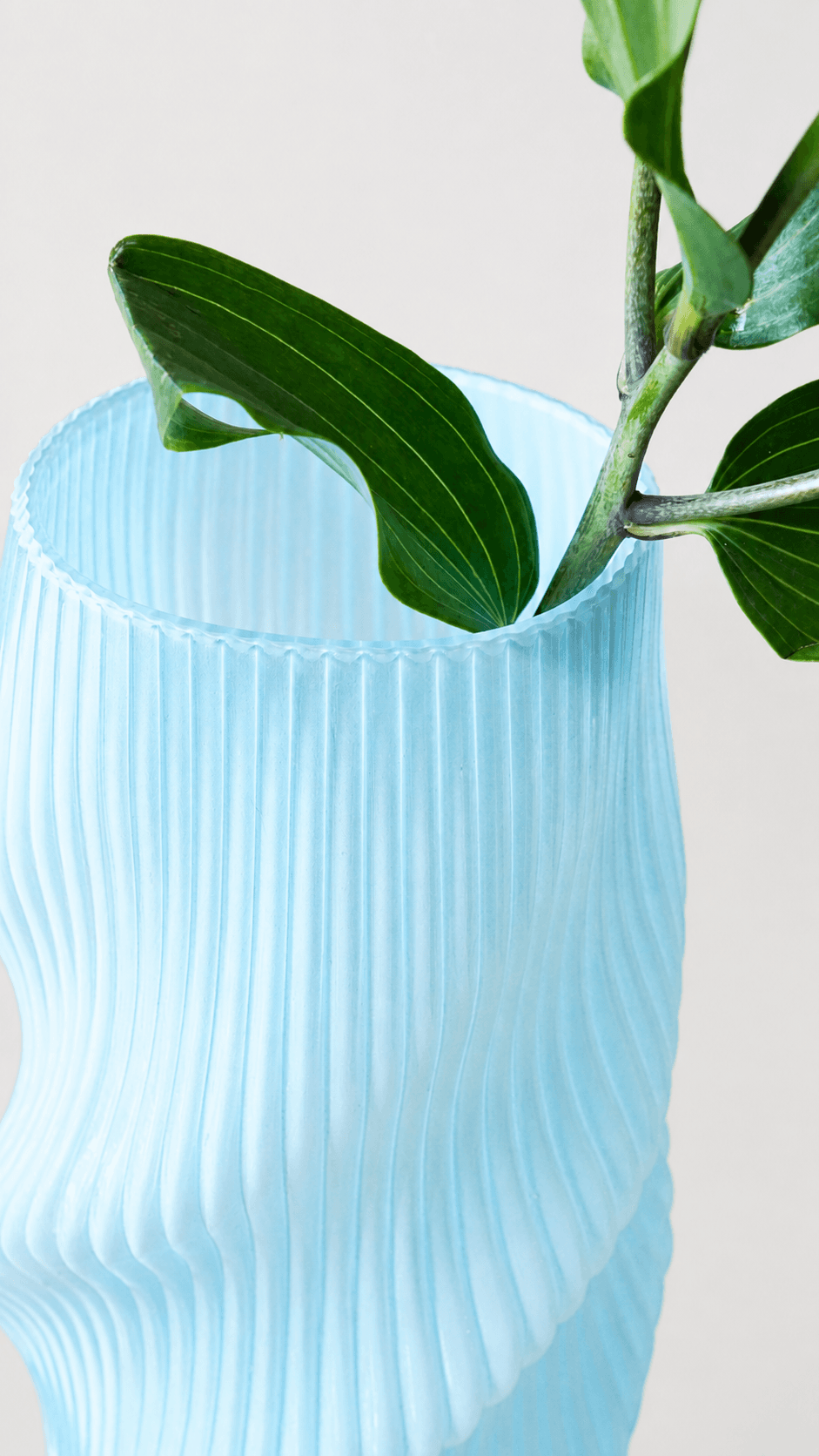 Large Sky Ripple Glass Vase